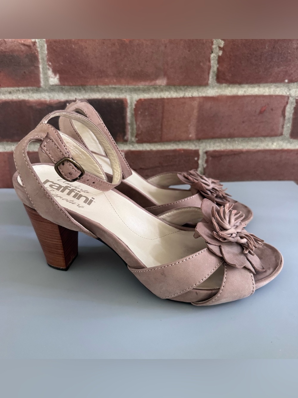 Umberto Raffini Signature Womens 37 Blush Suede Floral Ankle Strap Heels US 6.5